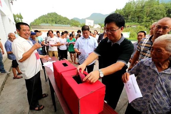 河南村民委员会领导团队，引领乡村发展的核心力量新篇章